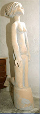 skulpturen-gr-kniende.jpg